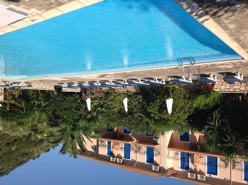 Hotel Nostos Fríkesz Kültér fotó